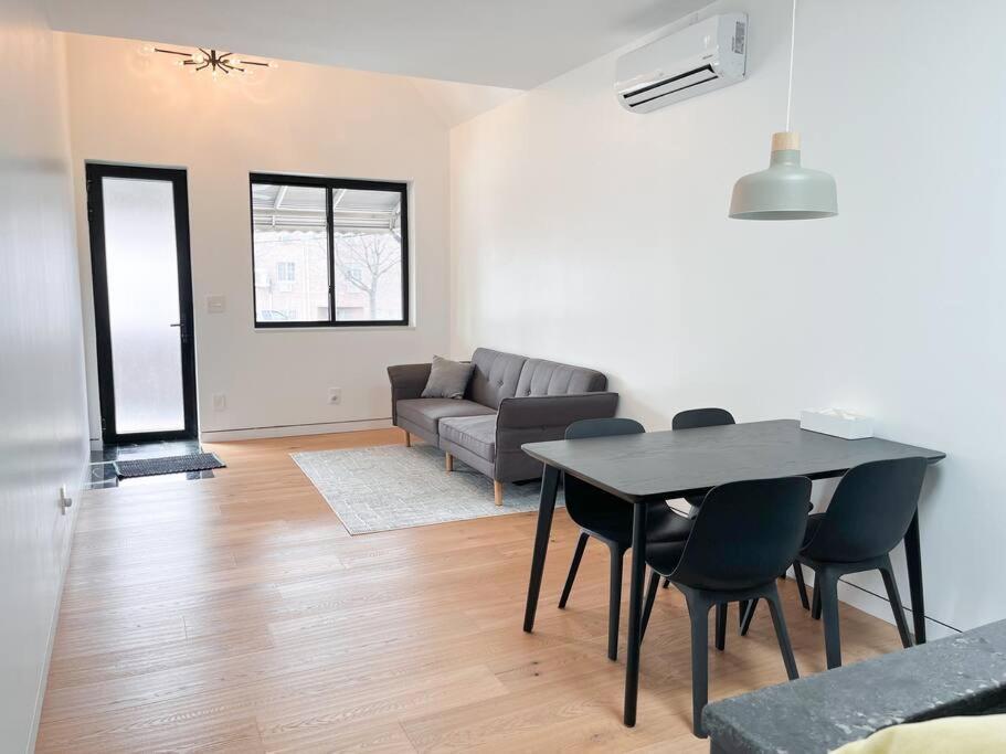 New Ample And Cozy One Bedroom Apt In Brooklyn At Rem-Casa Nowy Jork Zewnętrze zdjęcie